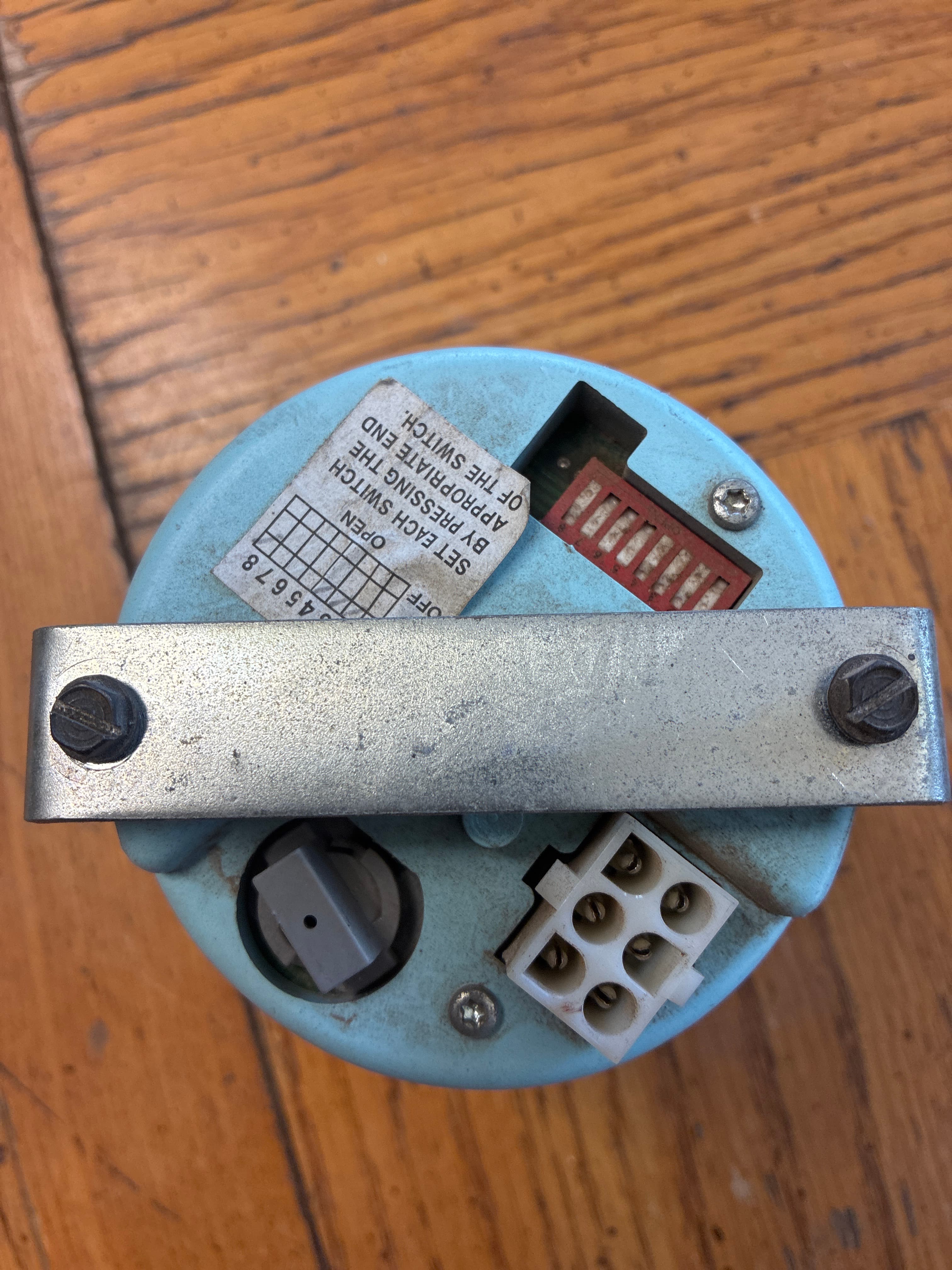 Peterbilt 387 tachometer gauge