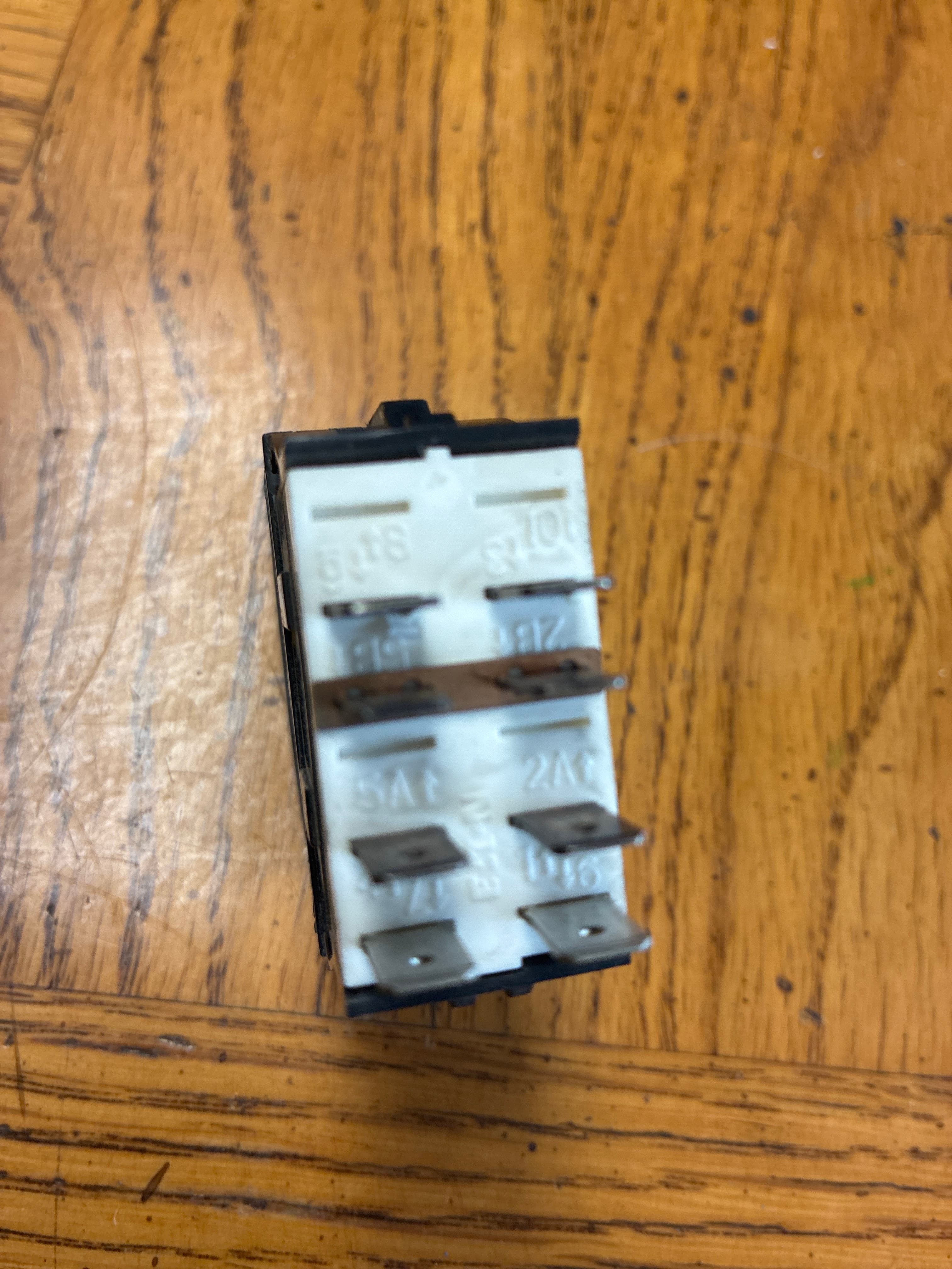 Paccar Dome Lamp Rocker Switch