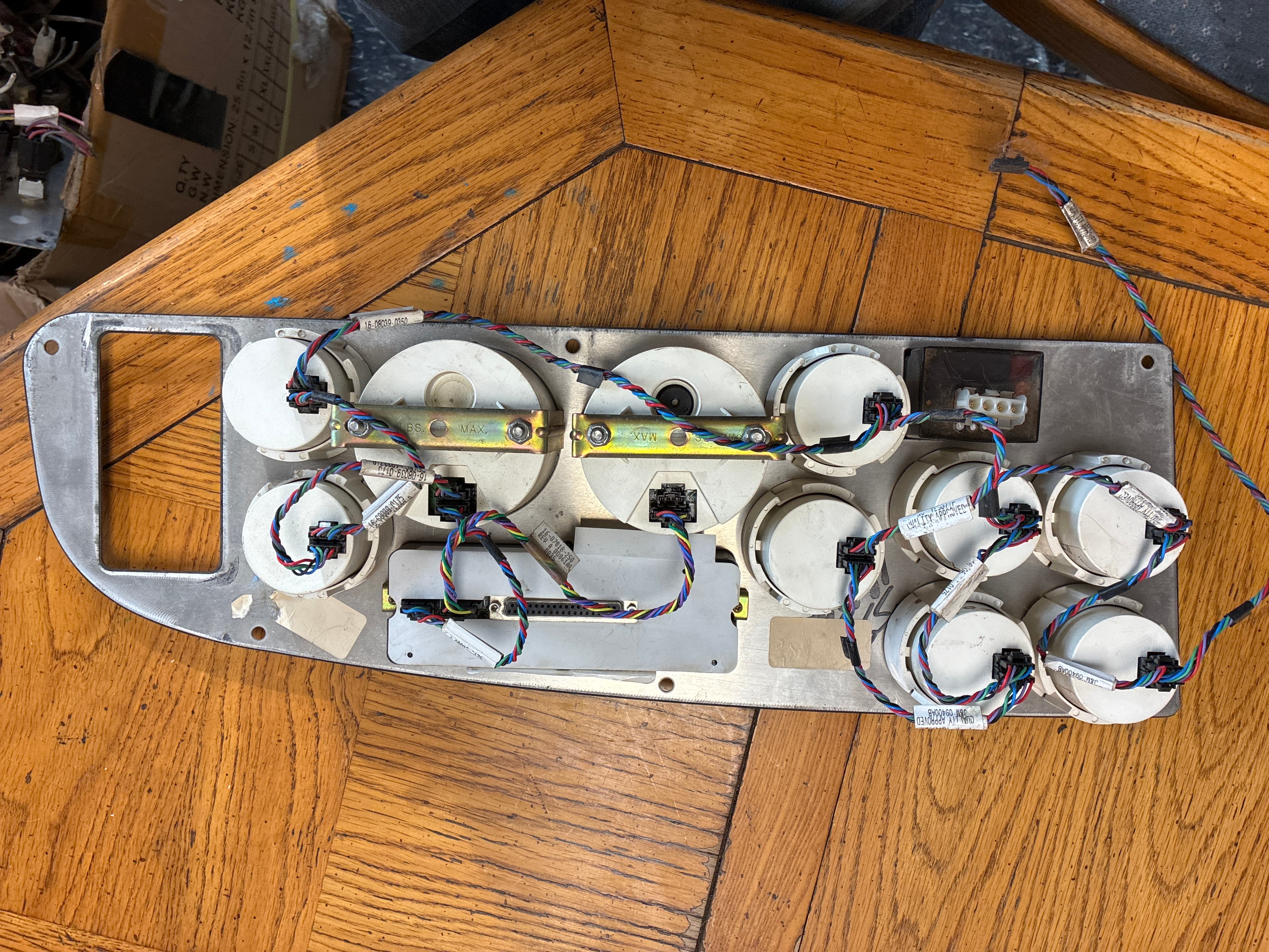 Peterbilt 387 Speedometer Instrument Cluster