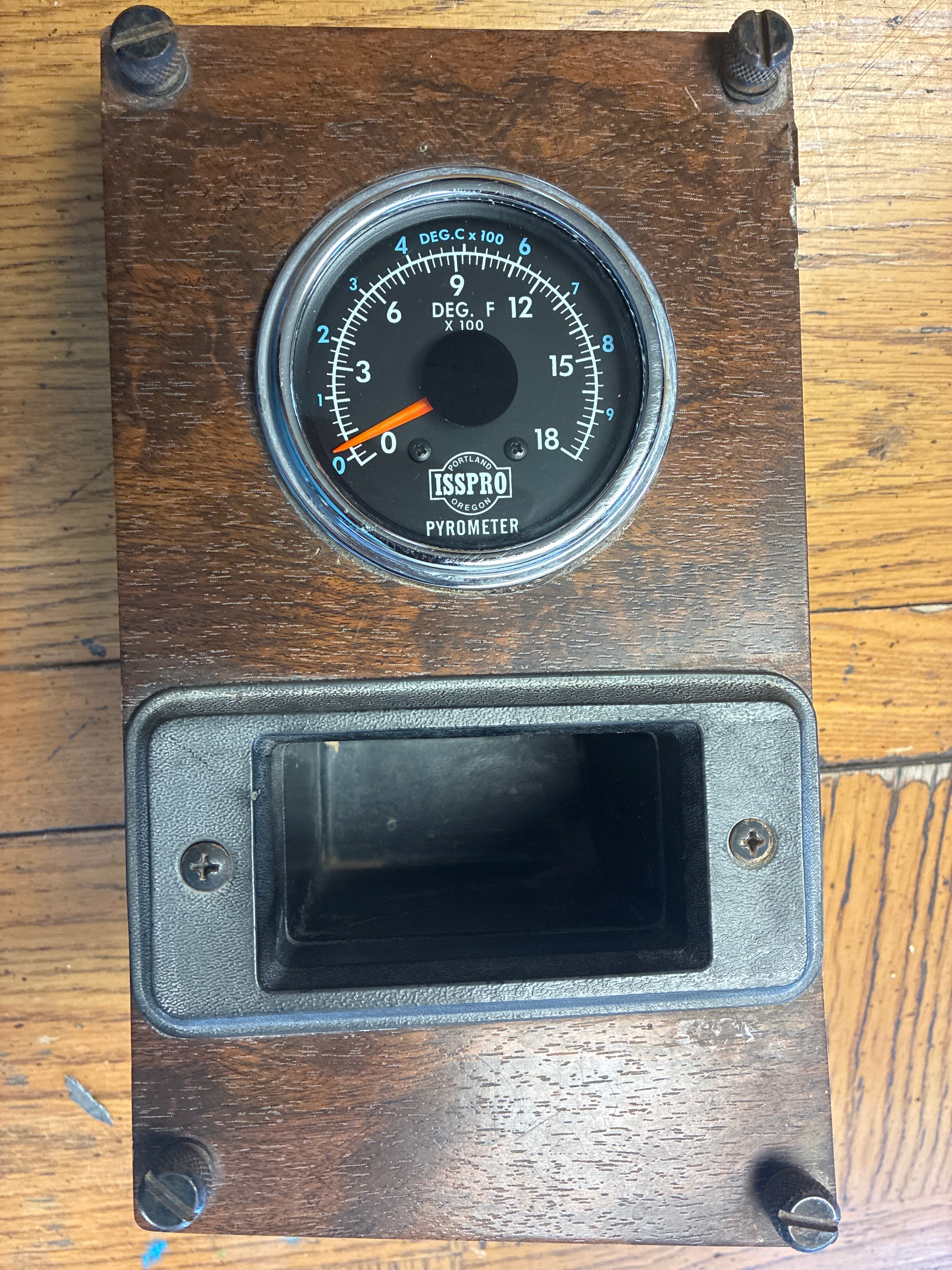 ISSPRO Classic Series Pyrometer EGT