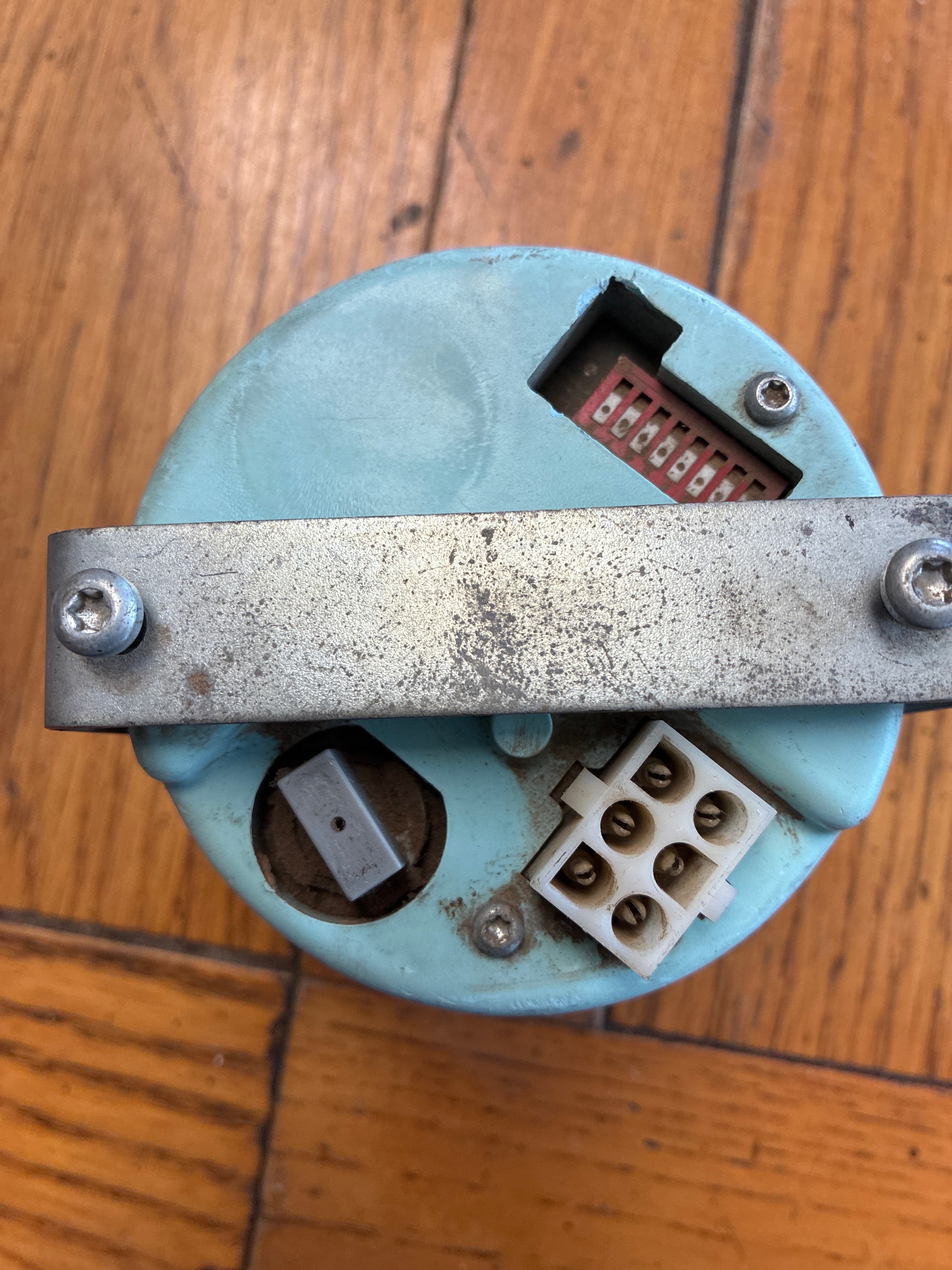 Freightliner Analog Tachometer Gauge