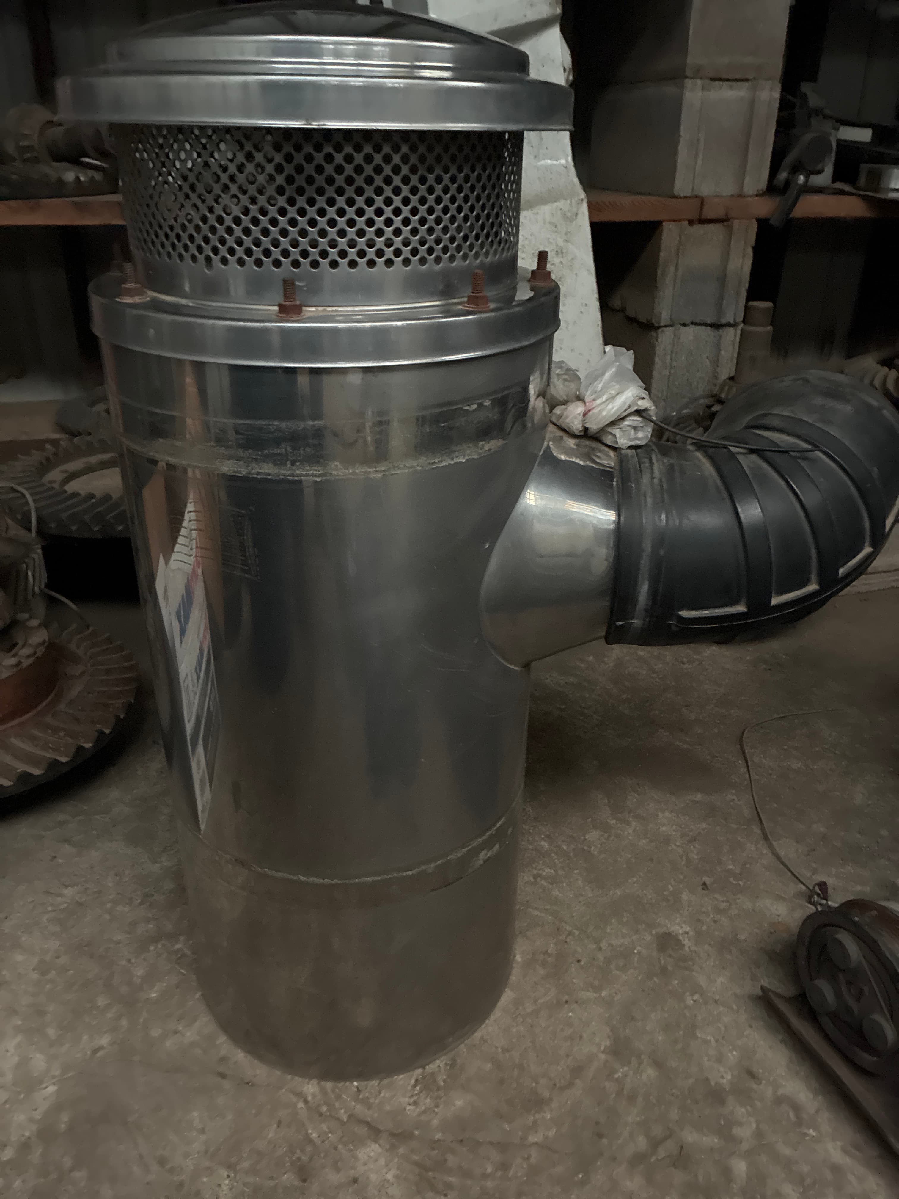 STAINLESS DONALDSON AIR FILTER HOUSING Peterbilt/Western/Kenworth Universal