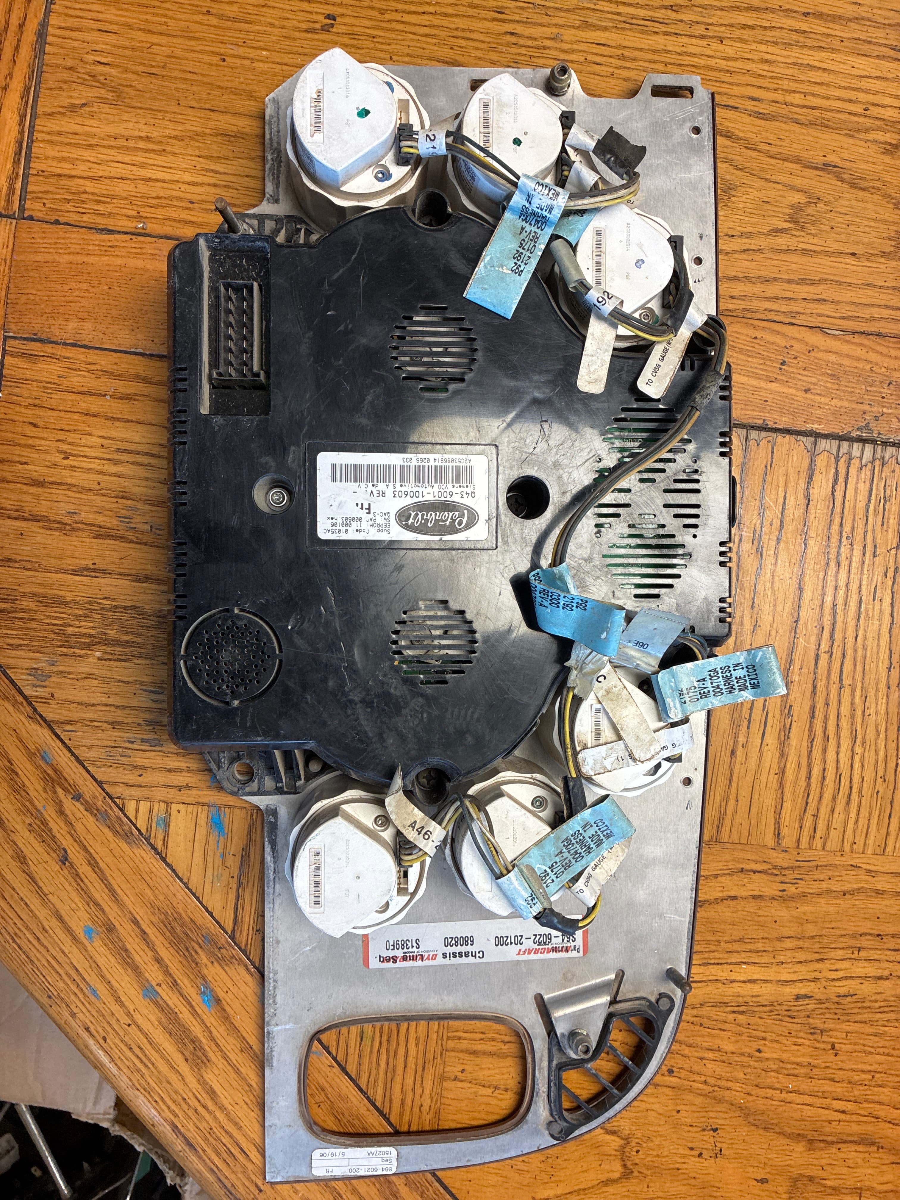 Peterbilt Speedometer Instrument Cluster