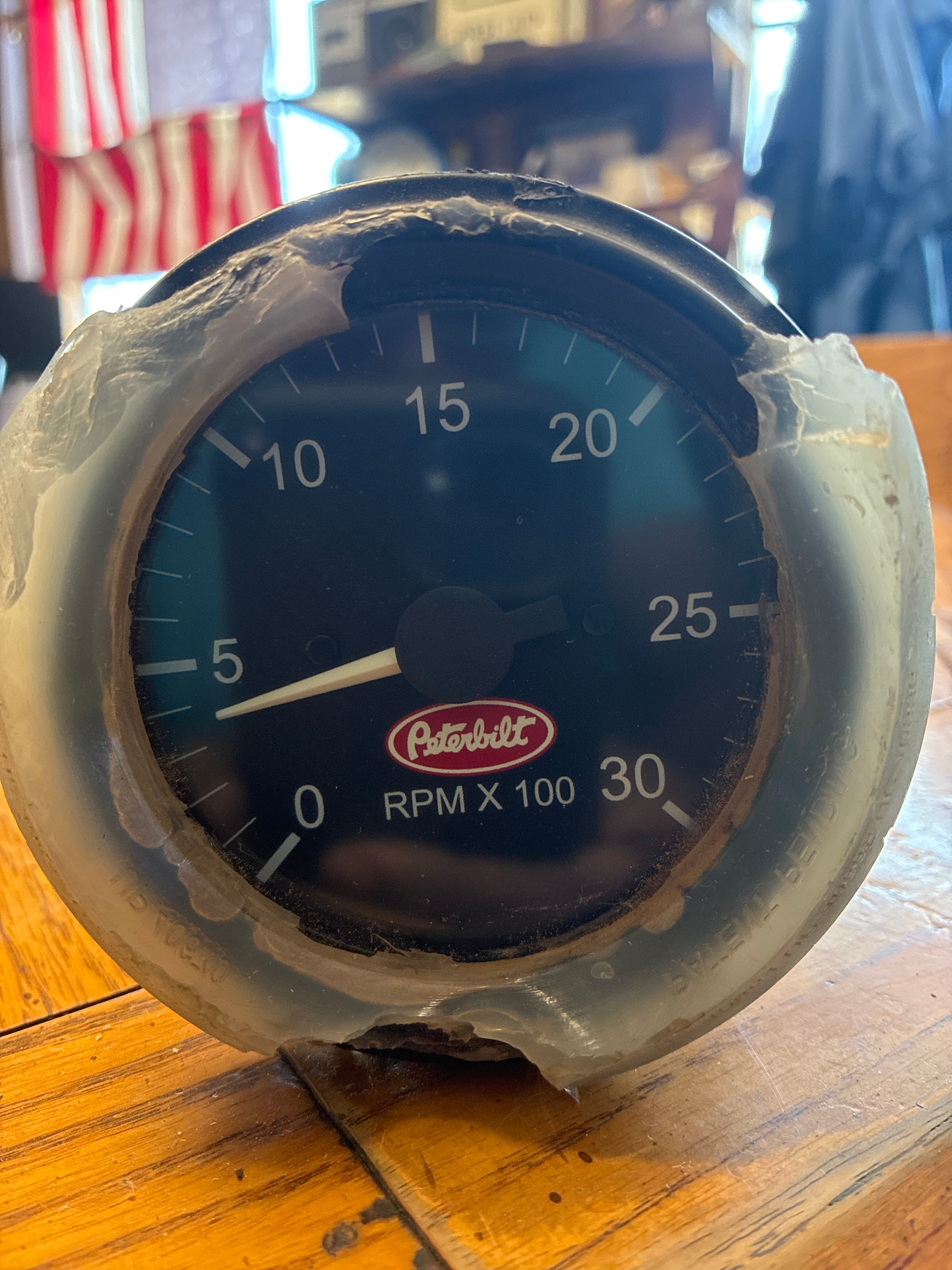 Peterbilt 387 tachometer gauge