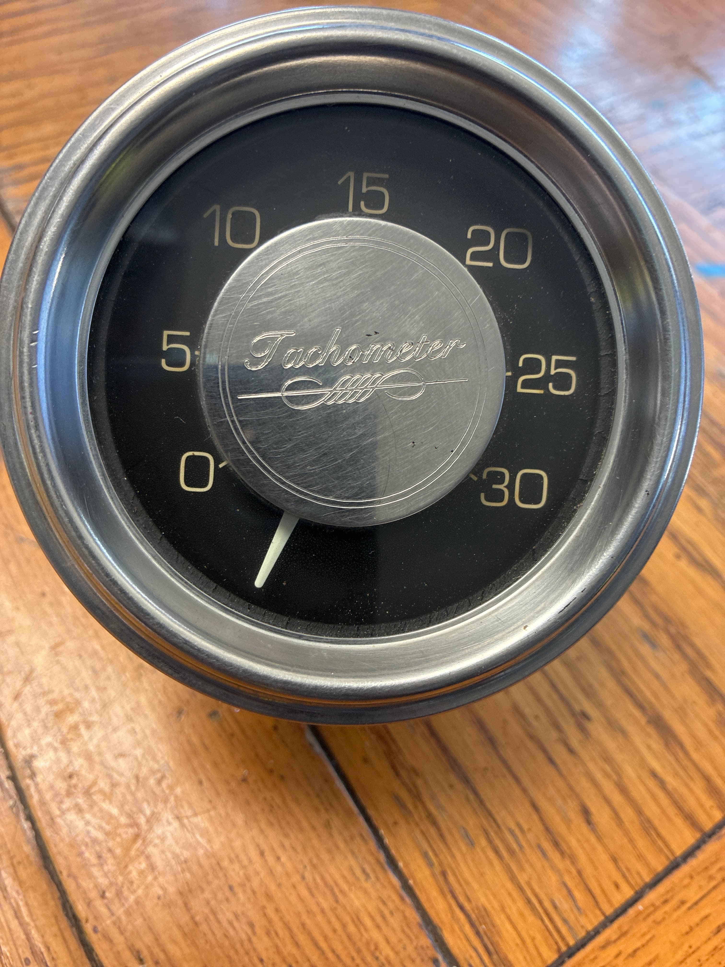 Peterbilt 379 Tachometer gauge